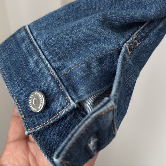 White House Black Market Cropped Blue Denim Jacket - Picture 4 of 5